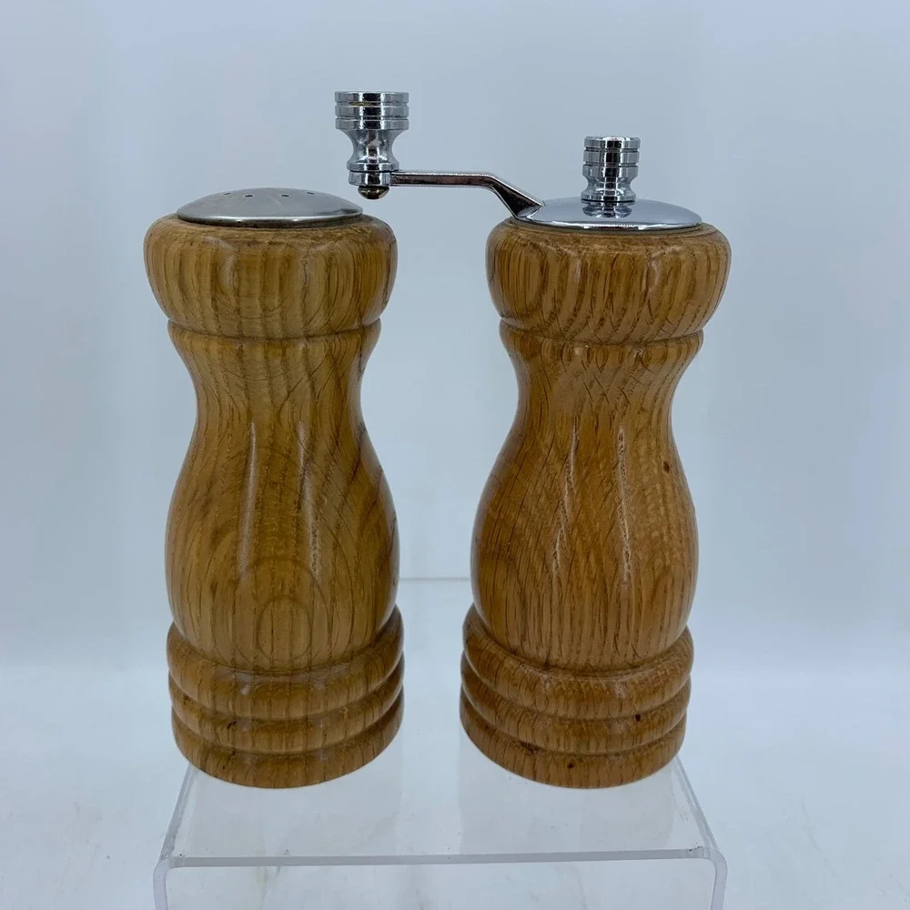 Olde Thompson Vintage Oak Wood Salt Shaker and Pepper Mill Grinder Set USA 6in